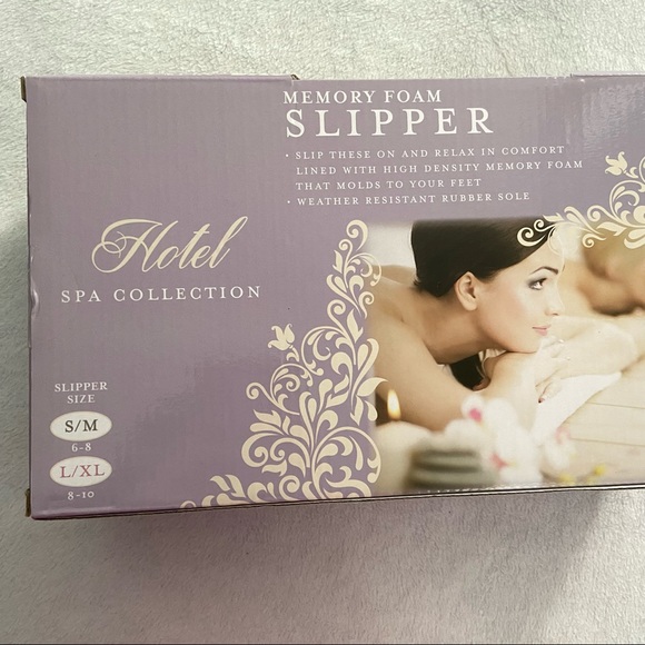 NIB Light Pink Memory Foam Slippers sz 8 / 9 / 10 women's, 7 / 8 / 9 men's - Picture 2 of 4